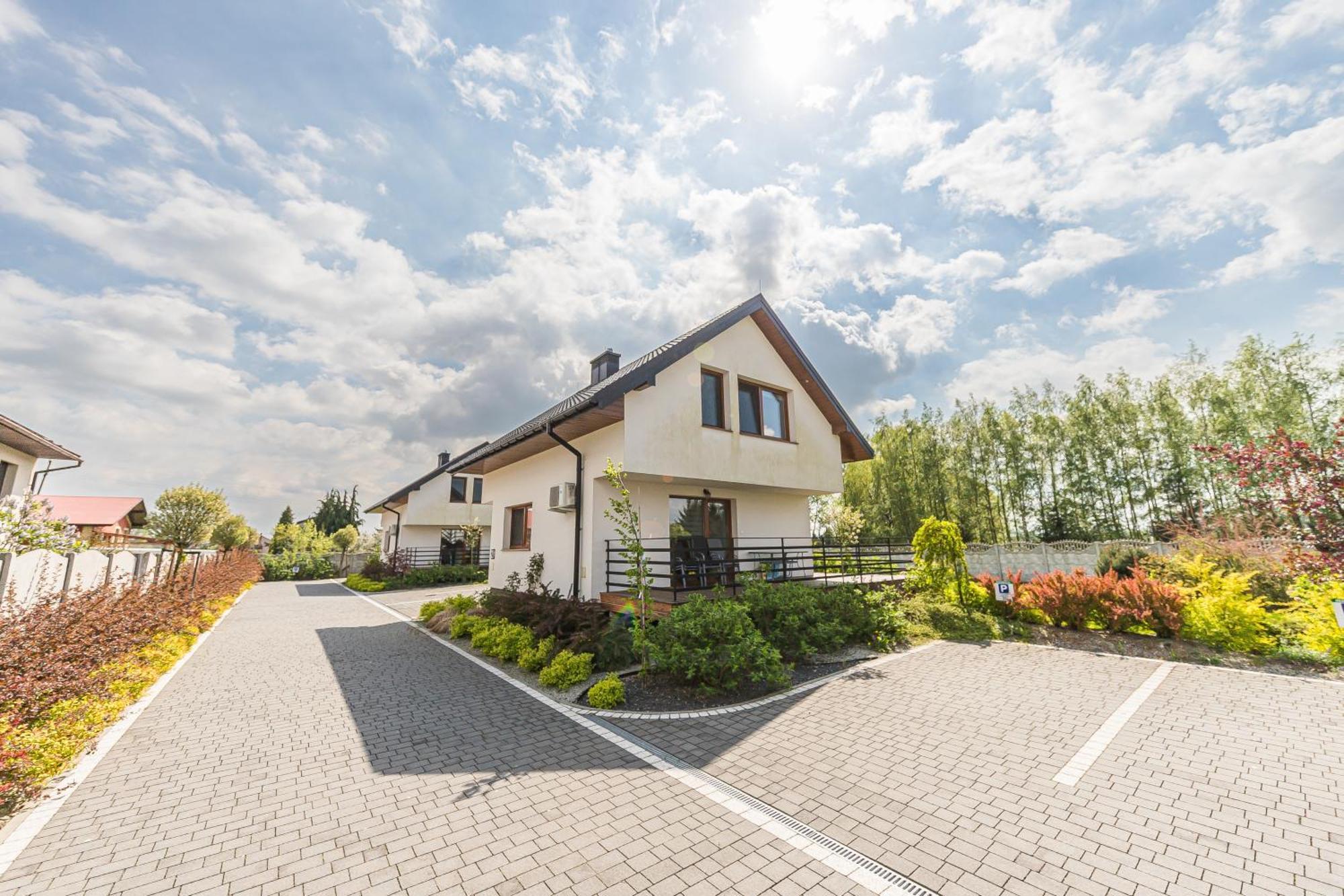 Zator Lider House Energyアパートメント エクステリア 写真